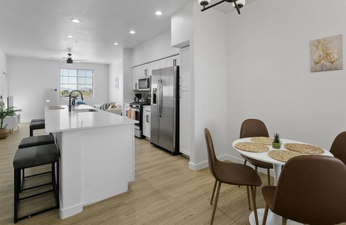 Glendale Sports and Entertainment District Apartment | TWO Glendale CozySuites with Pool 2 & 9