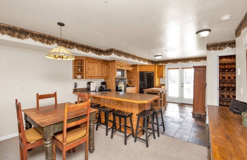 Eden Cabin | Two level condo with gourmet kitchen, upstairs remodel, and outdoor wonderland.