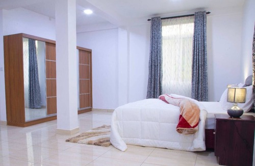Arusha Cabin | Two Mountains Lodge Block B2