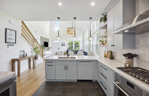 Charleston House | Two Palms at Folly Beach