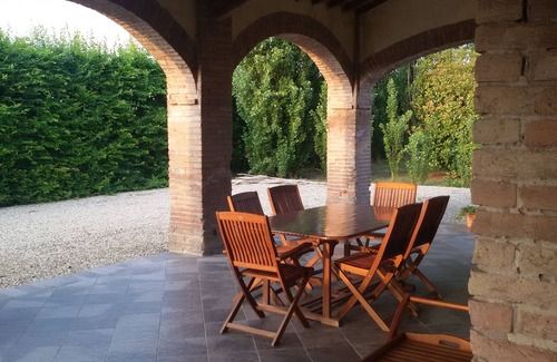 Parma Apartment | Two-room apartment in a renovated farmhouse