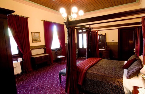 Dubbo House | Two Rooms in Historic Ranelagh House on acres, 2 km to CBD