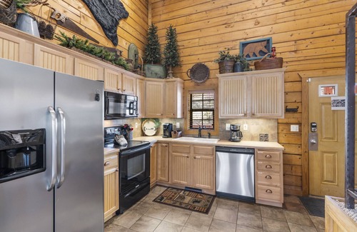 Branson Theater District Cabin | Two Side by Side Cabins in the Heart of Branson,Sleeps 14, Ticket DEALS and Golf Discounts