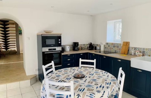 Plouguerneau Ski Chalet | TY BAOL - Pretty typical Breton house near the sea