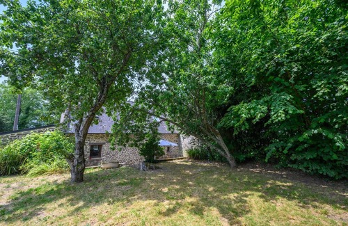 Theix-Noyalo House | Ty Chaumière - Charmante Petite Chaumière en pierre avec jardin