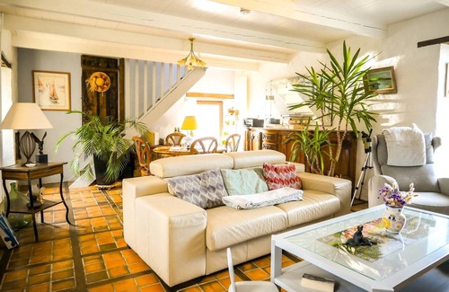 Trebeurden Ski Chalet | Ty goas treiz · Ty Goas Treiz Pool and view