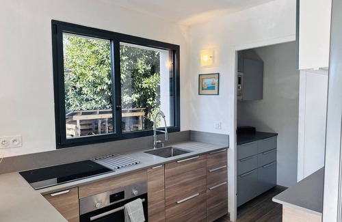 La Trinite-sur-Mer House | Ty Kerbihan, confortable maison au calme, 200m plage