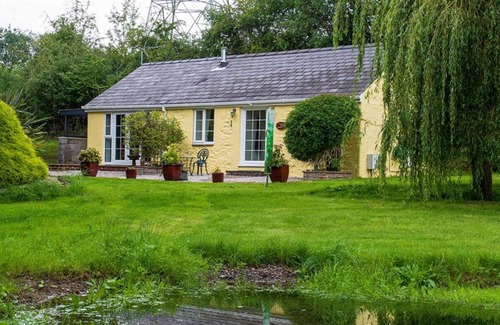 Bangor Cabin | Tyddyn Sydney Bach - One Bedroom Cottage, Sleeps 2