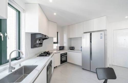 Xujiahui Bed & Breakfast | Tyms Elegant 4BR 2BA Apt Xujiahui Malls