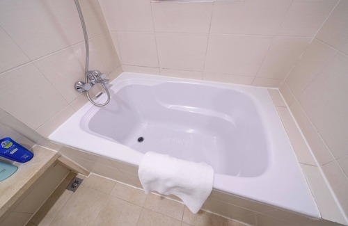 Gubei Bed & Breakfast | Tyms Modern 1BR APT Garden