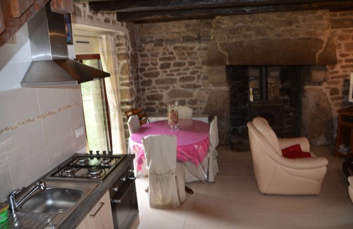 Saint-Gilles-Pligeaux House | Typical Breton house in the countryside