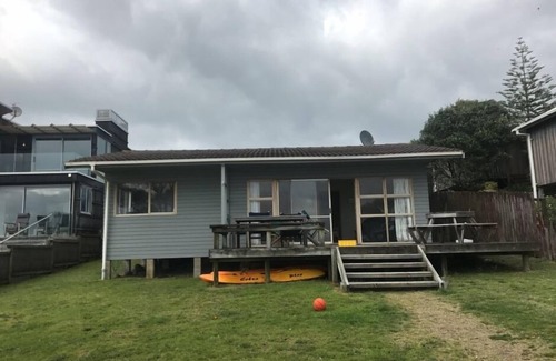 Papamoa Beach House | Typical Kiwi Bach Right on Beach