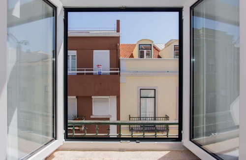 Alfama Apartment | Typical Light Filled Graça Apartment, By TimeCooler