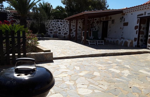 Guisguey House | Typical local house in Fuerteventura. Sun and relax