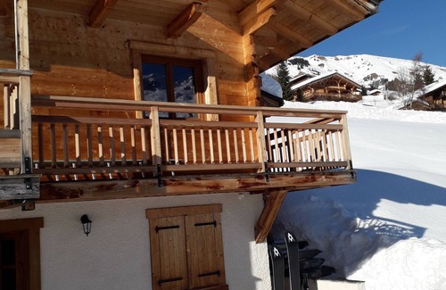 Hauteluce Ski Chalet | Typical Savoyard chalet with view of Mont Blanc