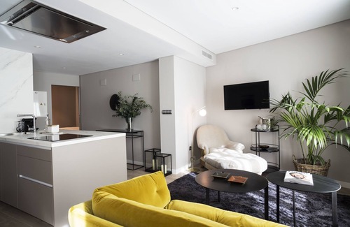 Huertas Apartment | U-Sense Madrid Santa Ana