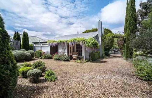 Daylesford House | Uffington House ~Two bedroom house in Daylesford