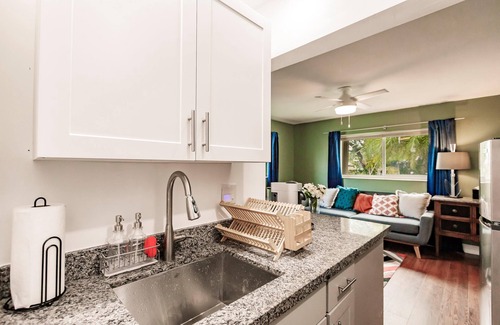 Downtown Hollywood Apartment | Uhost AI Quaint 1BR w Patio Kitchenette