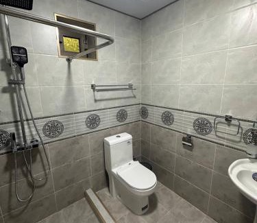 Uzbekistan Hotel | UHUM GUESTHOUSE nuratau mountain