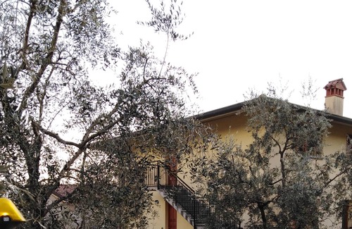 Zorzino Apartment | ULIVI TERRA apartment sleeps 6 in Riva Di Solto - Lake Iseo, Bergamo