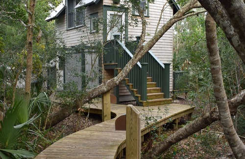 Cape Fear Station House | Ultimate Bald Head cottage. Shoals Club/BHI Club access w/GOLF. 2 golf carts.