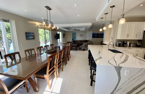 Estate Chocolate Hole and Great Cruz Bay Villa | Ultra-Luxe Villas- Beach, Pool, Spa, Kayaks, SUPs, Snorkel,12,085 S.F. Near Town