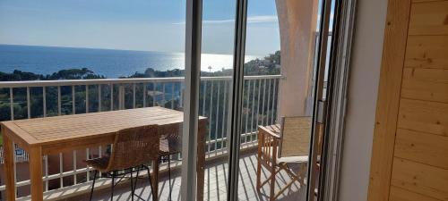 Ajaccio Apartment | Un balcon sur la mer