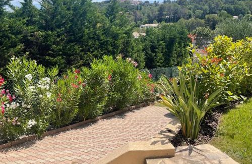 Mougins Apartment | Un havre de paix au cœur de Mougins