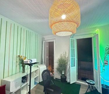Saint-Michel - Nansouty - Saint-Genes Apartment | Un jacuzzi a Bordeaux