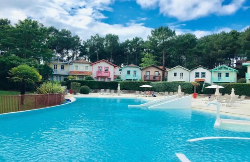 Lacanau-Ocean House | Un Nid dans la Pinède