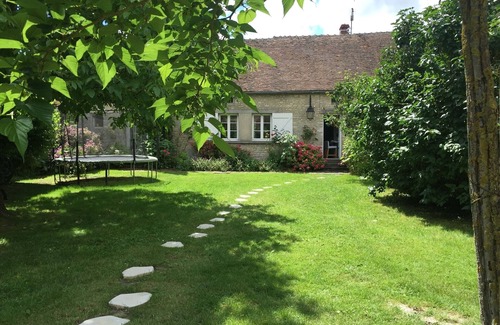 Nangeville House | Un Rêve de Campagne/group accommodation South Fontainebleau,6 bedrooms,sleeps 15