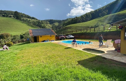 Brazopolis Cottage | Uncle's corner 3