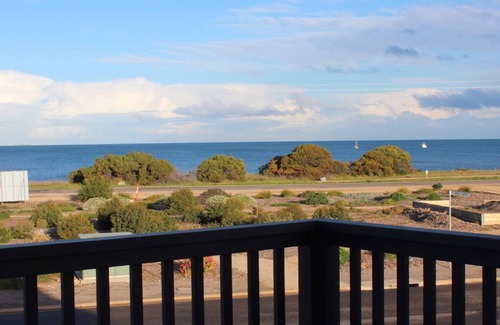 Melville House | Uninterrupted ocean views from a large deck