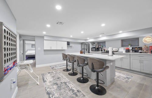 Union Apartment | Union Oasis: Hot Tub, Grill, Gym, Games, Massage chair, EWR 10min, NYC 30 min