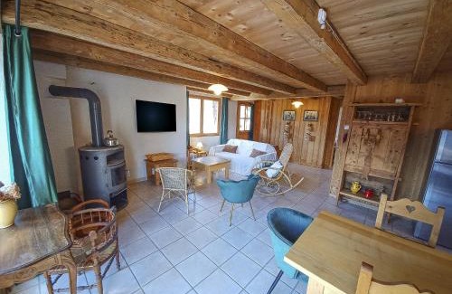 Champagny-en-Vanoise Apartment | Unique à Champagny l'appartement Panoramik dans un Chalet d'Alpage avec une vue exceptionnelle