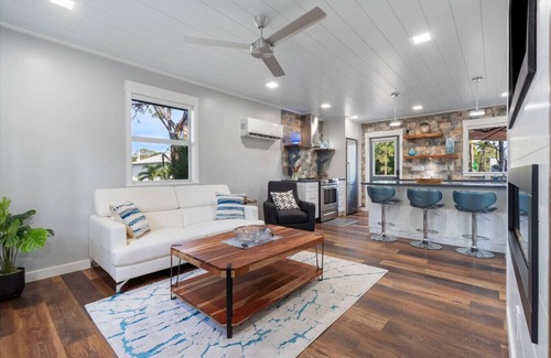 Palm Beach Country Estates Apartment | Unique 2-Level Home Pool, Lanai & RV Parking