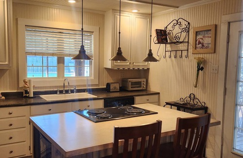 Waveland House | Unique 3 B/R home near Beach, w/separate guest unit, courtyard, pool, pets ok.