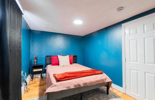 Everett Apartment | Unique 3BDR 2 Bath near Encore casino