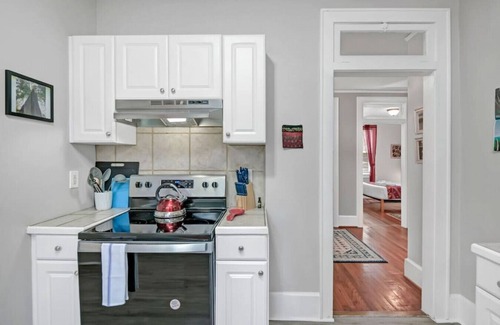 Eau Claire House | Unique 3BR | Sleeps 6 | Close to Everything!