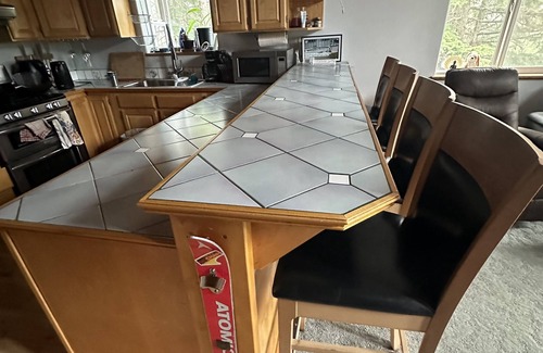 Girdwood House | Unique and cozy 4 bedroom home in Girdwood with hot tub!
