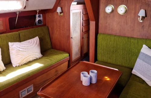 Ronne Boat Rental | Unique and cozy boat accommodation in Nørrekaas Marina, Rønne