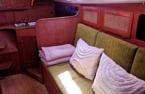 Ronne Boat Rental | Unique and cozy boat accommodation in Nørrekaas Marina, Rønne