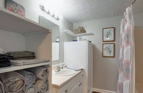 Huntsville House | Unique Bungalow in Historic Neighborhood