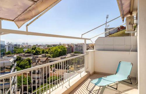 Vardaris Apartment | Unique Experience in Modern Apartment with Balcony & City Views