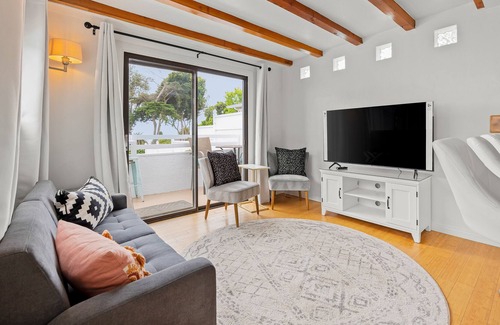 Summerland House | Unique & modern ocean view getaway close to the boardwalk - dog-friendly