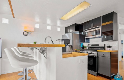 Summerland House | Unique & modern ocean view getaway close to the boardwalk - dog-friendly