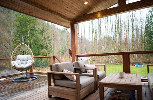 Sardis House | Unique, Private Upper Suite Near Lakes, River, Hiking, Fishing, Bike Trails