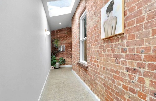 Geelong Apartment | Unique Stay I Central Geelong City I Pet Friendly