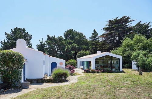 Ile d'Yeu House | Unique Windmill And Farmhouse With Timeless Beauty
