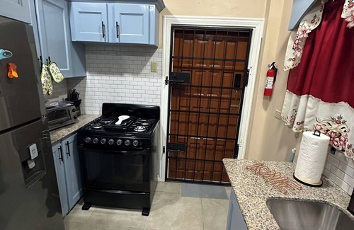 Georgetown Apartment | Unit 2 - Downstairs Back